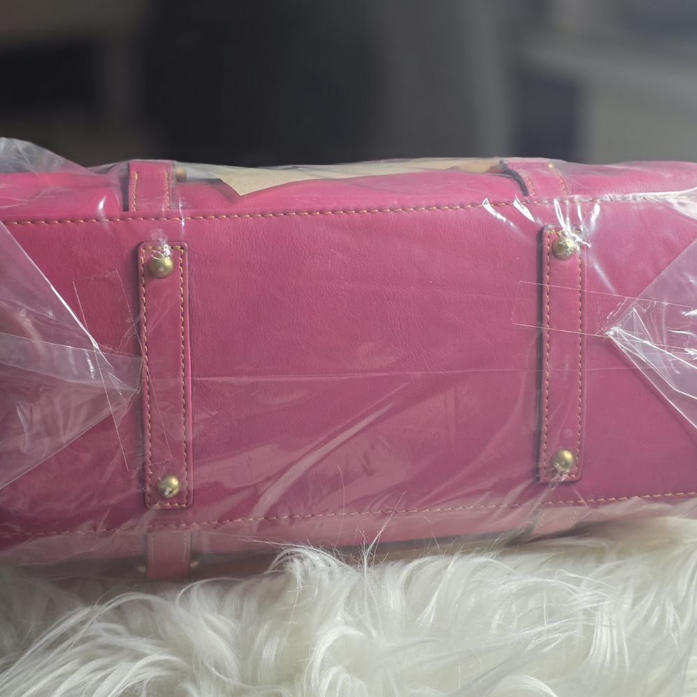 Dooney & Bourke large Fuchsia Leather Satchel - Picture 4 of 6